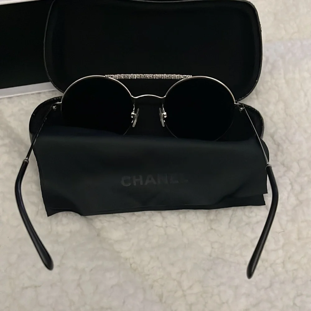 Chanel Sunglasses 100% Authentic beautiful